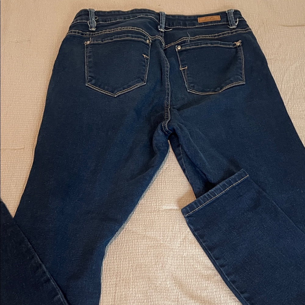 Elegant Dark Blue Skinny Jeans - Picture 8 of 9